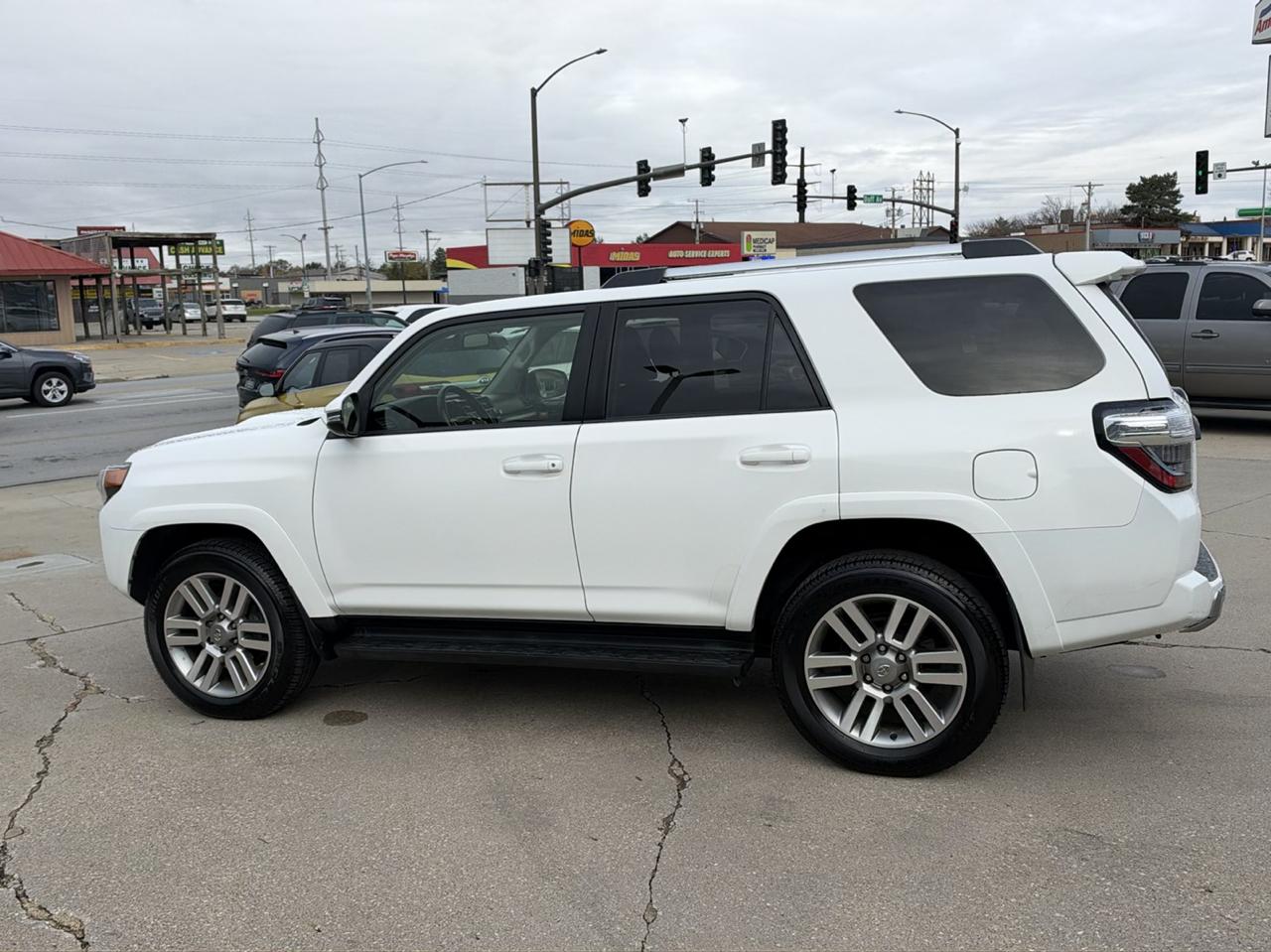 Toyota 4Runner 4WD 4dr V6 Trail Premium (Natl) 2014