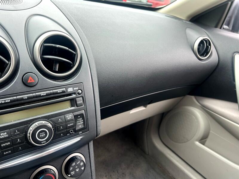 Nissan Rogue S 2WD 2013 Nissan Rogue S 2WD 2013