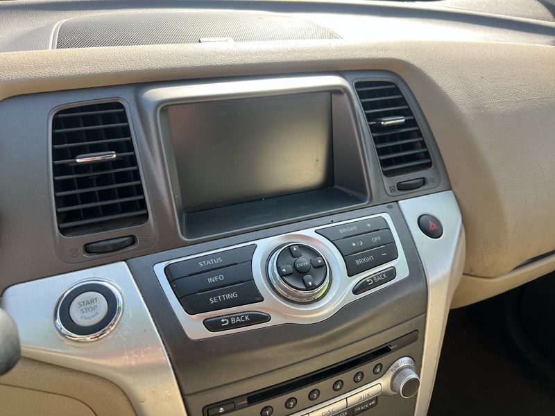 Nissan Murano S AWD 2011 Nissan Murano S AWD 2011