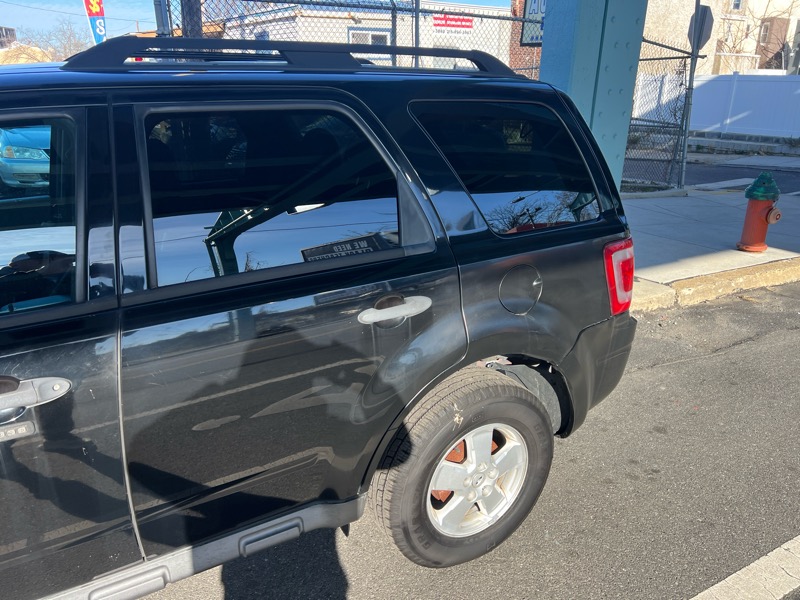 Ford Escape XLT 4WD 2012