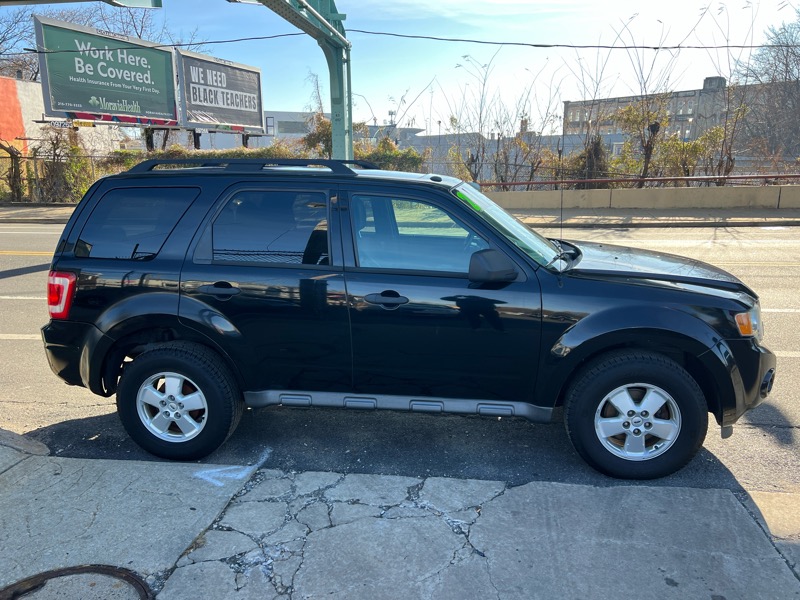 Ford Escape XLT 4WD 2012