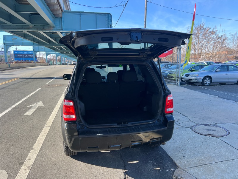 Ford Escape XLT 4WD 2012