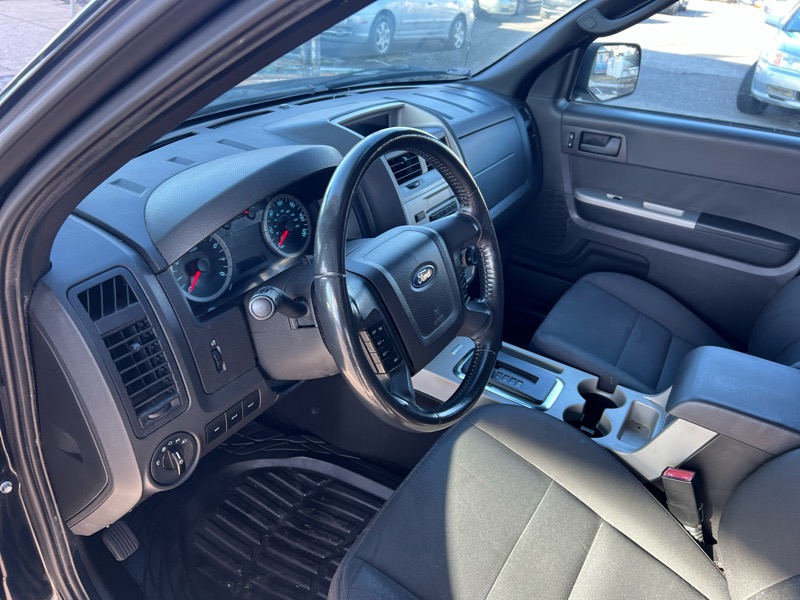 Ford Escape XLT 4WD 2012