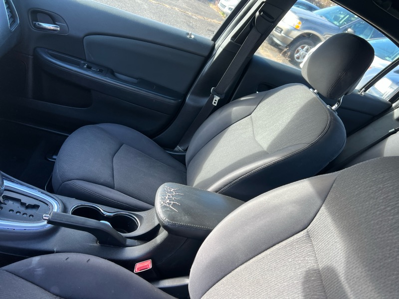 Chrysler 200 Touring 2012