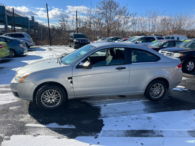 Ford Focus SE Coupe 2008