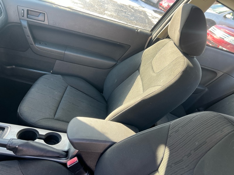 Ford Focus SE Coupe 2008