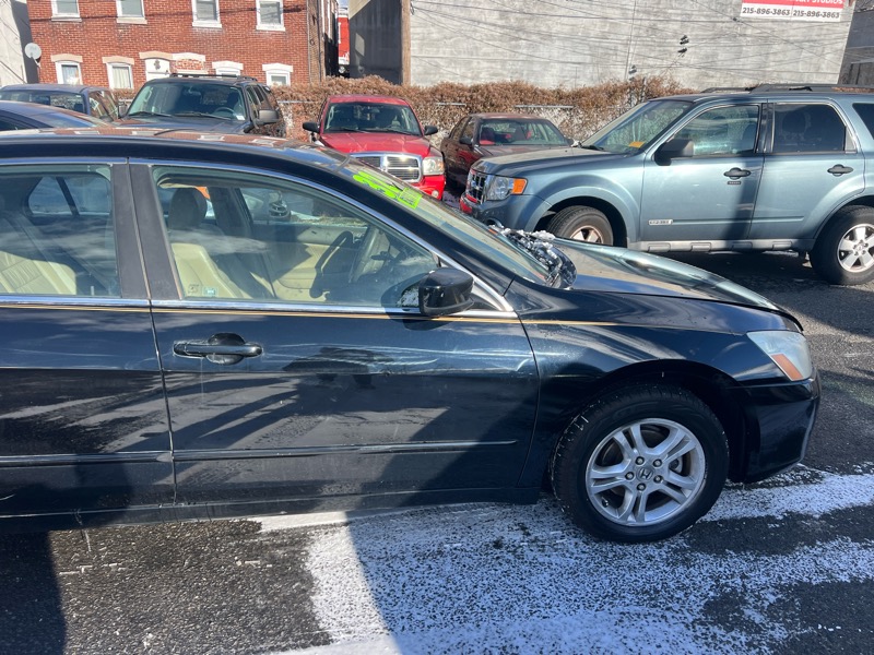 Honda Accord EX Sedan AT w/ Leather and XM Radio 2006