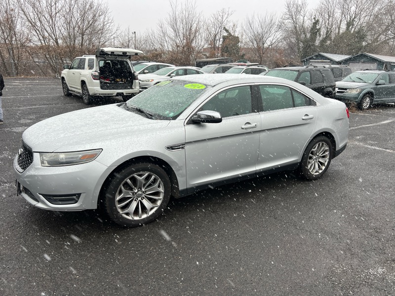 Ford Taurus Limited FWD 2014