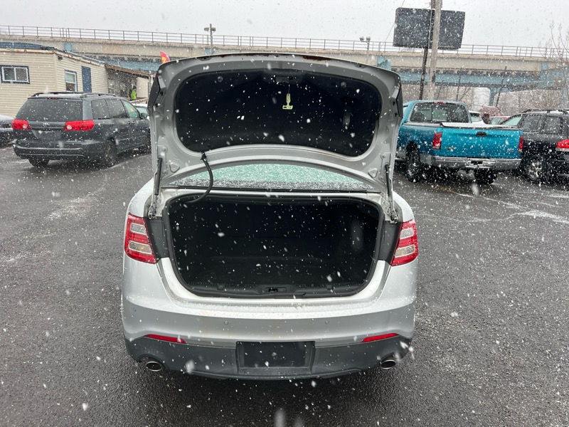 Ford Taurus Limited FWD 2014