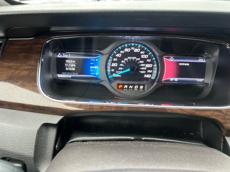 Ford Taurus Limited FWD 2014