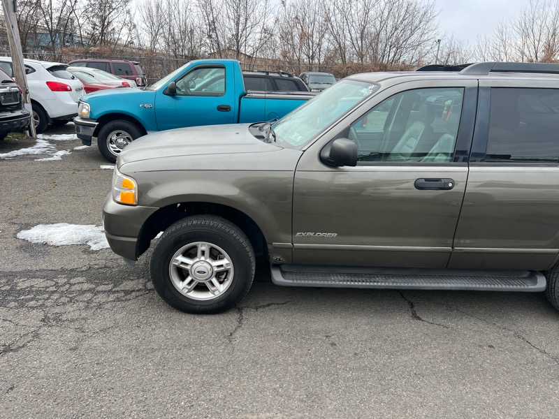 Ford Explorer XLT 4.0L 4WD 2005