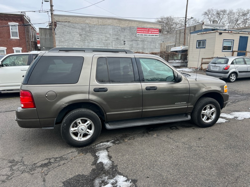 Ford Explorer XLT 4.0L 4WD 2005