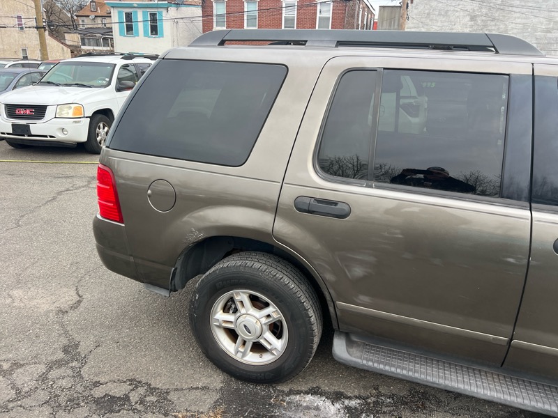 Ford Explorer XLT 4.0L 4WD 2005