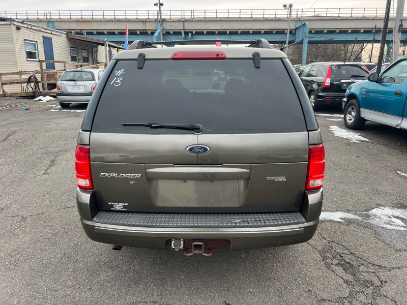 Ford Explorer XLT 4.0L 4WD 2005