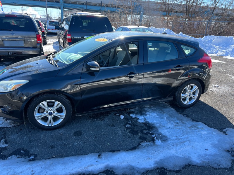 Ford Focus SE Hatch 2014