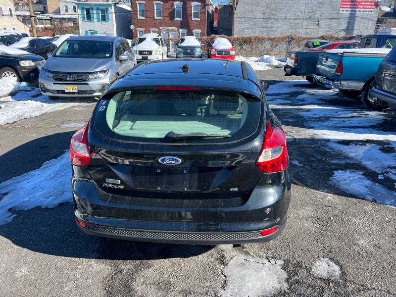 Ford Focus SE Hatch 2014