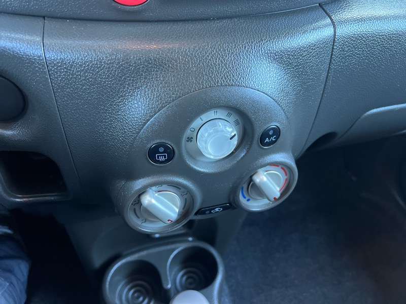 Nissan Cube 1.8 2011