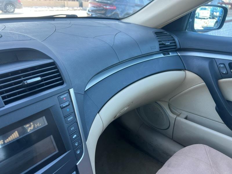 Acura TL 5-Speed AT 2005