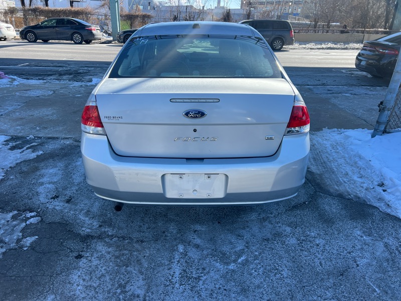 Ford Focus SE Sedan 2008