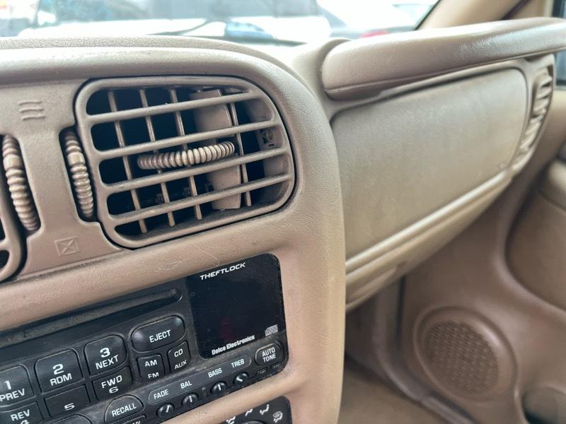 GMC Sonoma SL Ext. Cab Short Bed 2WD 2001