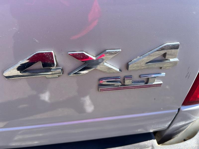 Dodge Ram 1500 Laramie Quad Cab Long Bed 4WD 2004