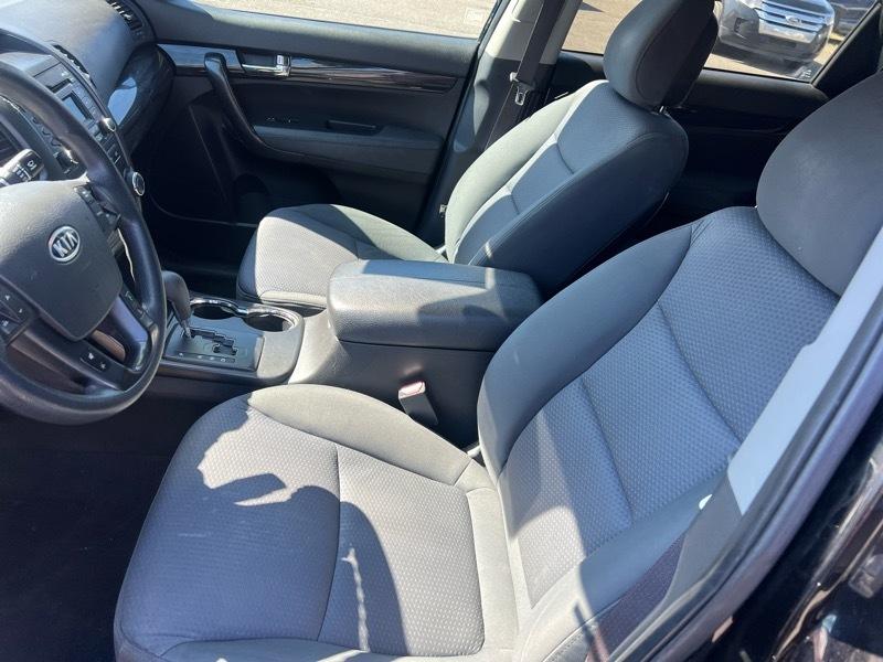 Kia Sorento LX 2WD 2012