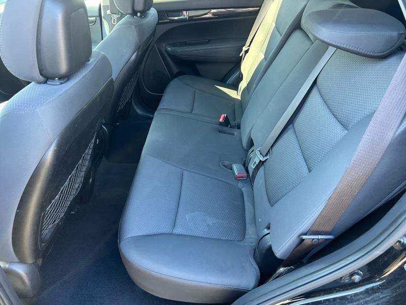 Kia Sorento LX 2WD 2012