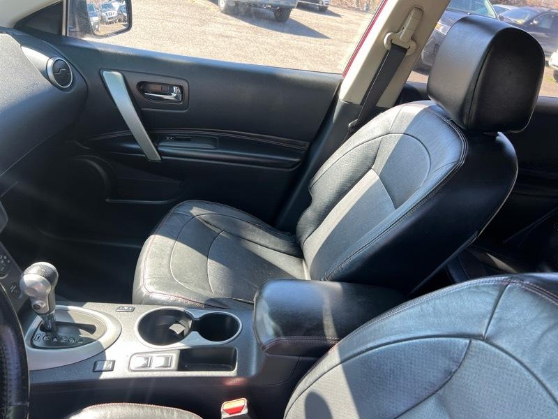 Nissan Rogue S AWD 2012