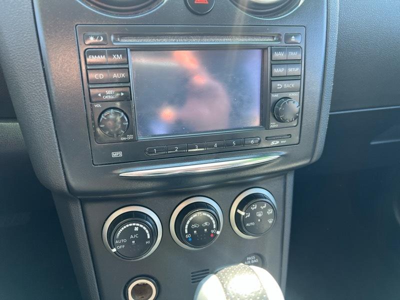 Nissan Rogue S AWD 2012