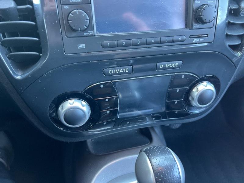 Nissan Juke S AWD 2011