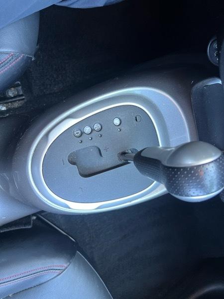 Nissan Juke S AWD 2011