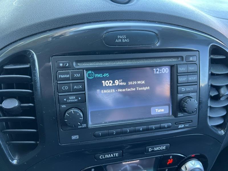 Nissan Juke S AWD 2011