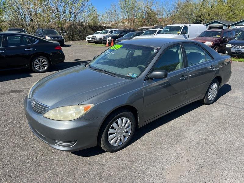 Toyota Camry LE 2005