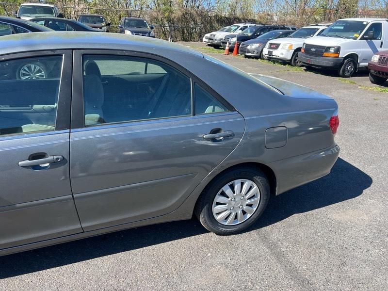 Toyota Camry LE 2005