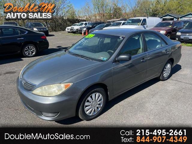 2005 Toyota Camry LE FWD