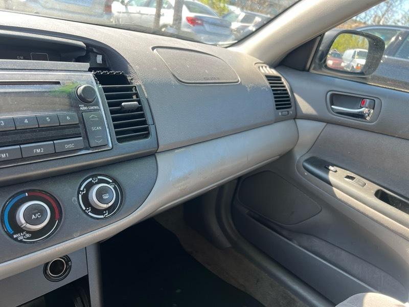 Toyota Camry LE 2005