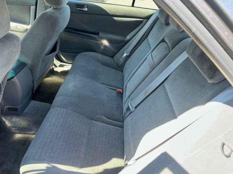 Toyota Camry LE 2005