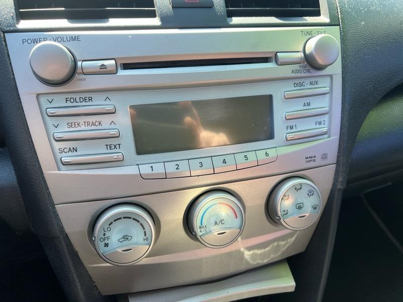 Toyota Camry XLE 5-Spd AT 2009