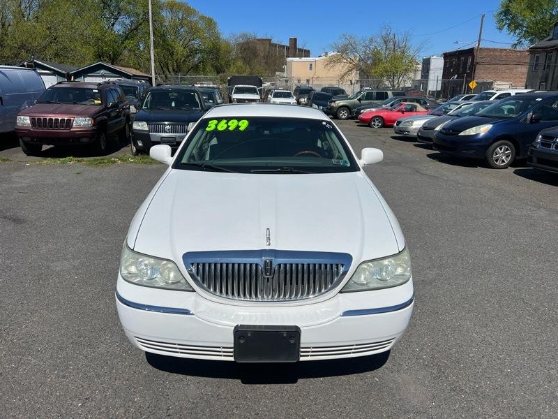 Lincoln Town Car Signature Limited 2009