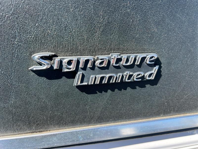 Lincoln Town Car Signature Limited 2009