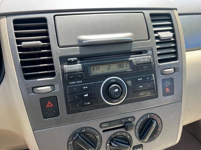 Nissan Versa 1.8 S 2007