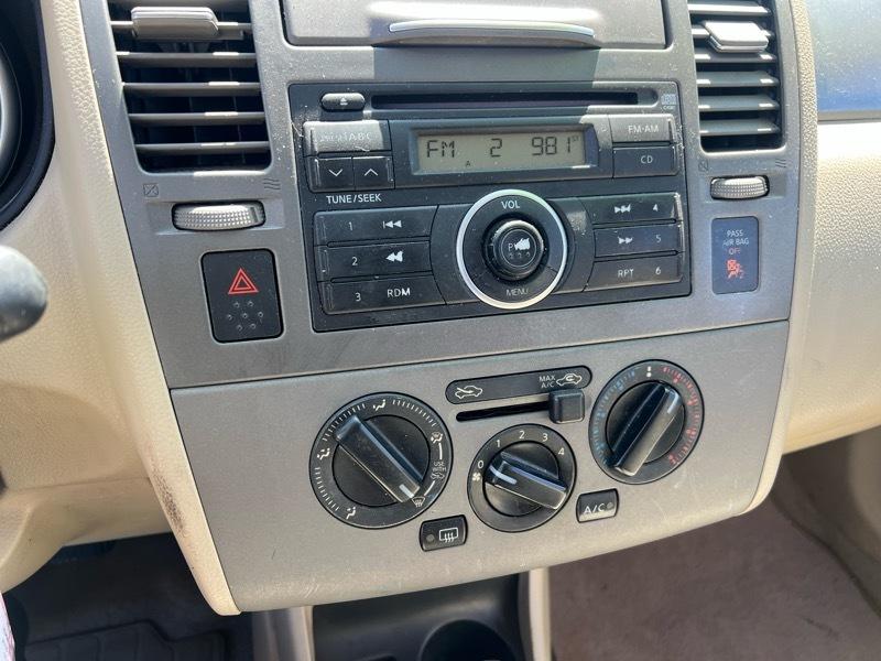 Nissan Versa 1.8 S 2007