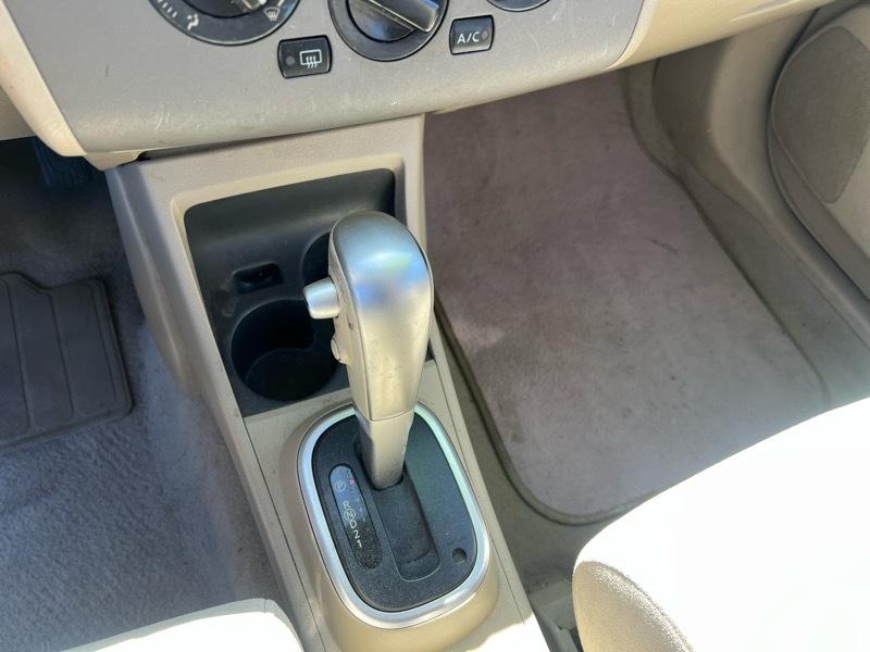 Nissan Versa 1.8 S 2007