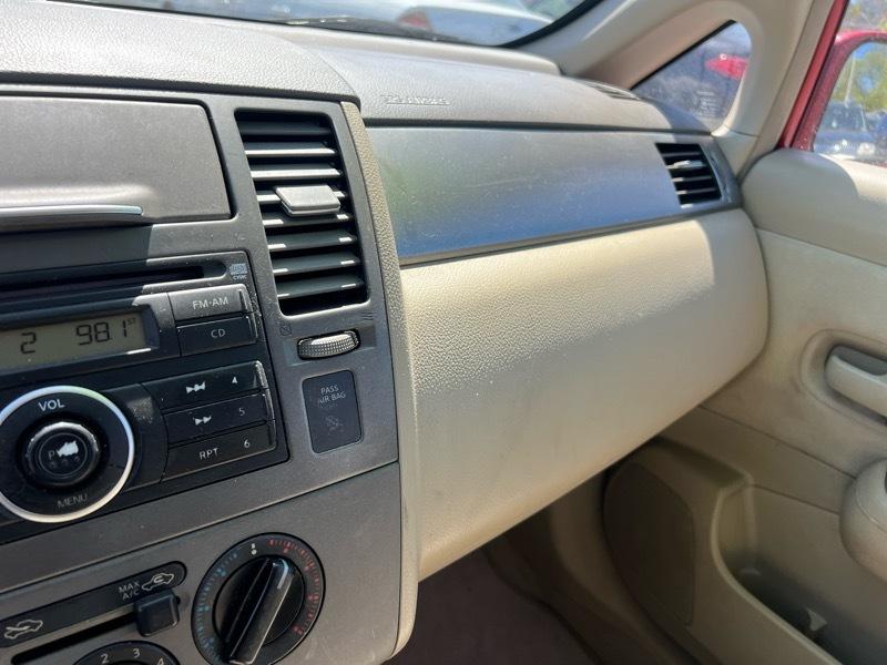 Nissan Versa 1.8 S 2007