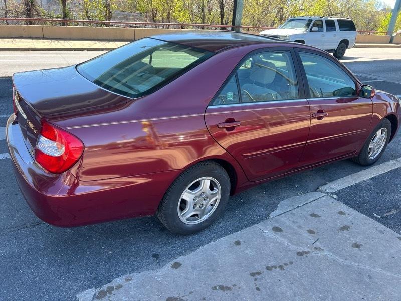 Toyota Camry LE V6 2003