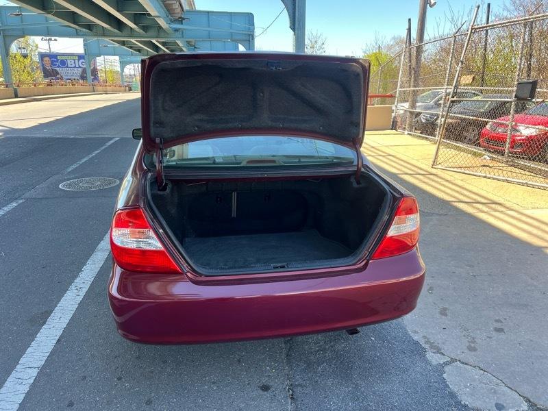 Toyota Camry LE V6 2003