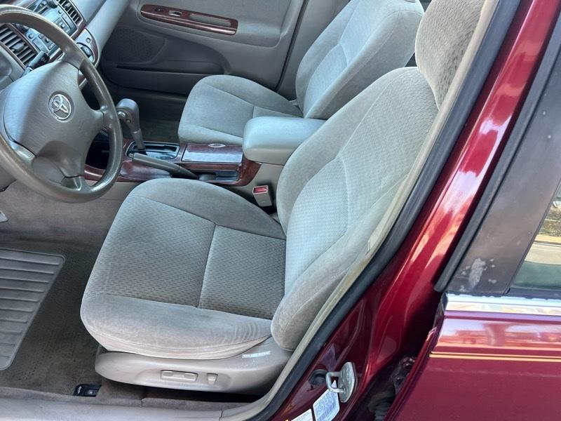 Toyota Camry LE V6 2003