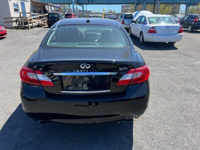 Infiniti M 37x 2012