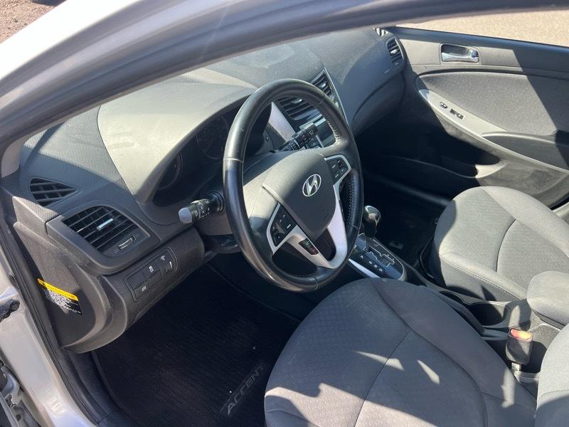 Hyundai Accent SE 5-Door 2014