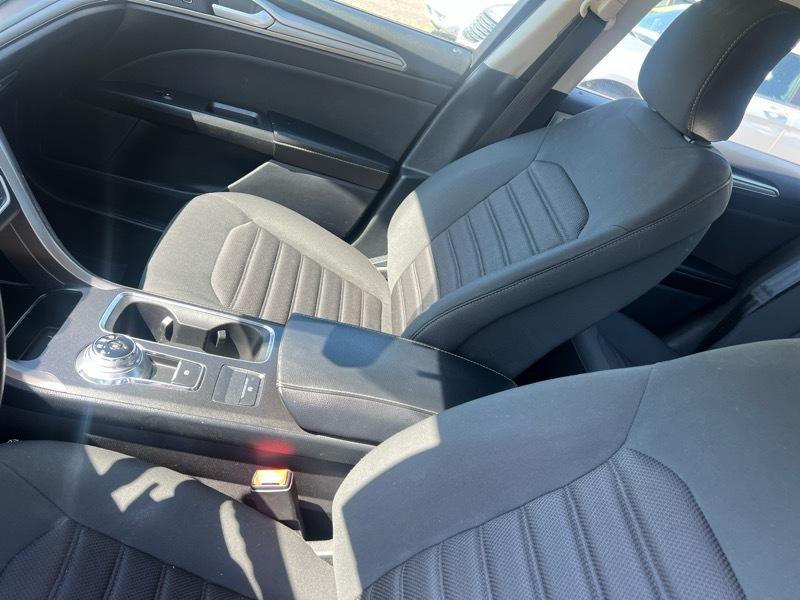 Ford Fusion SE 2019